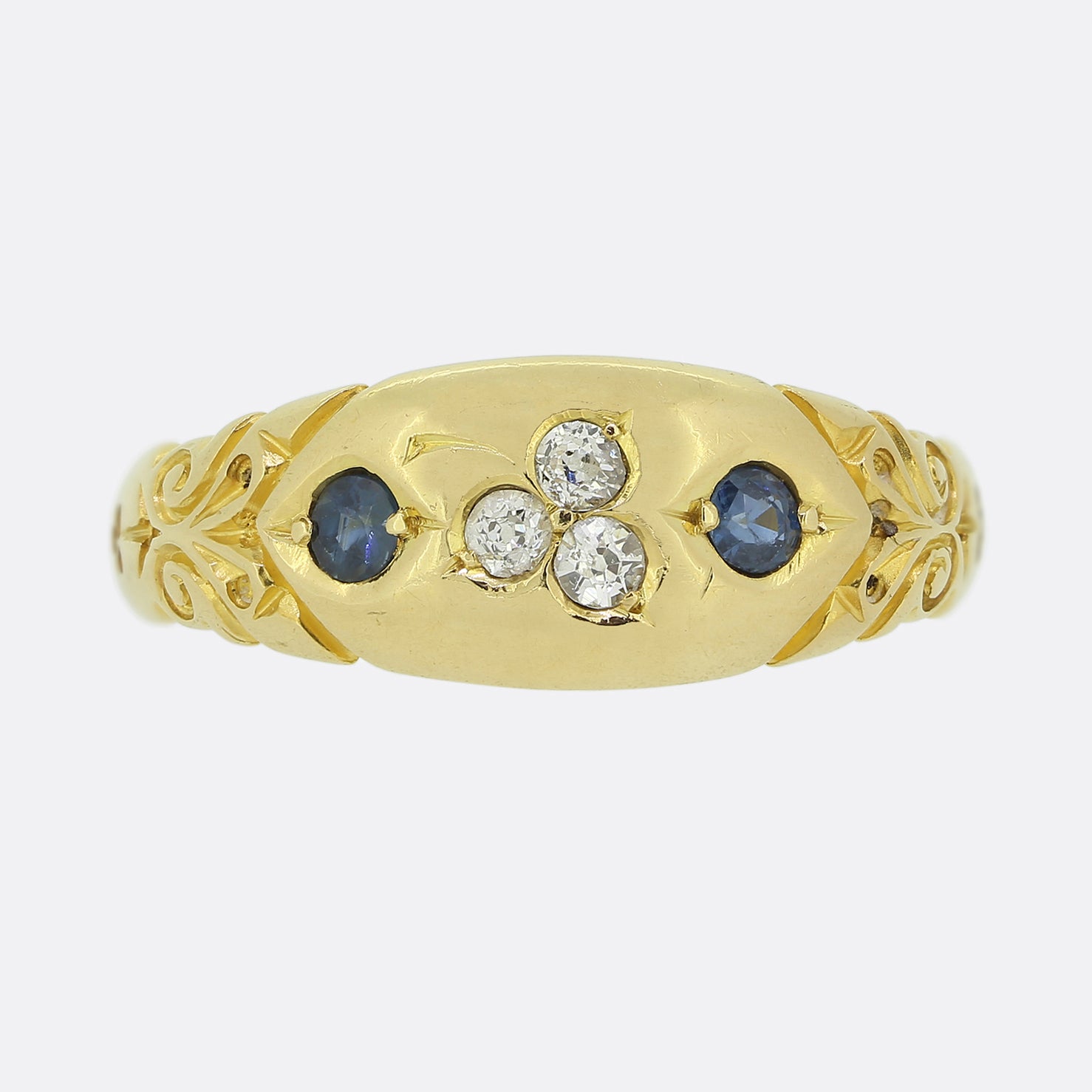 Sapphire on sale gypsy ring